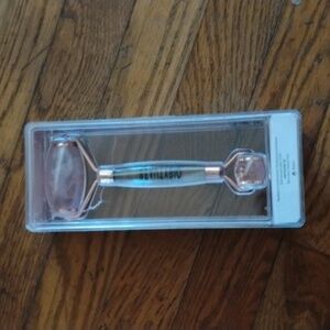 Beauty bio rose quartz roller